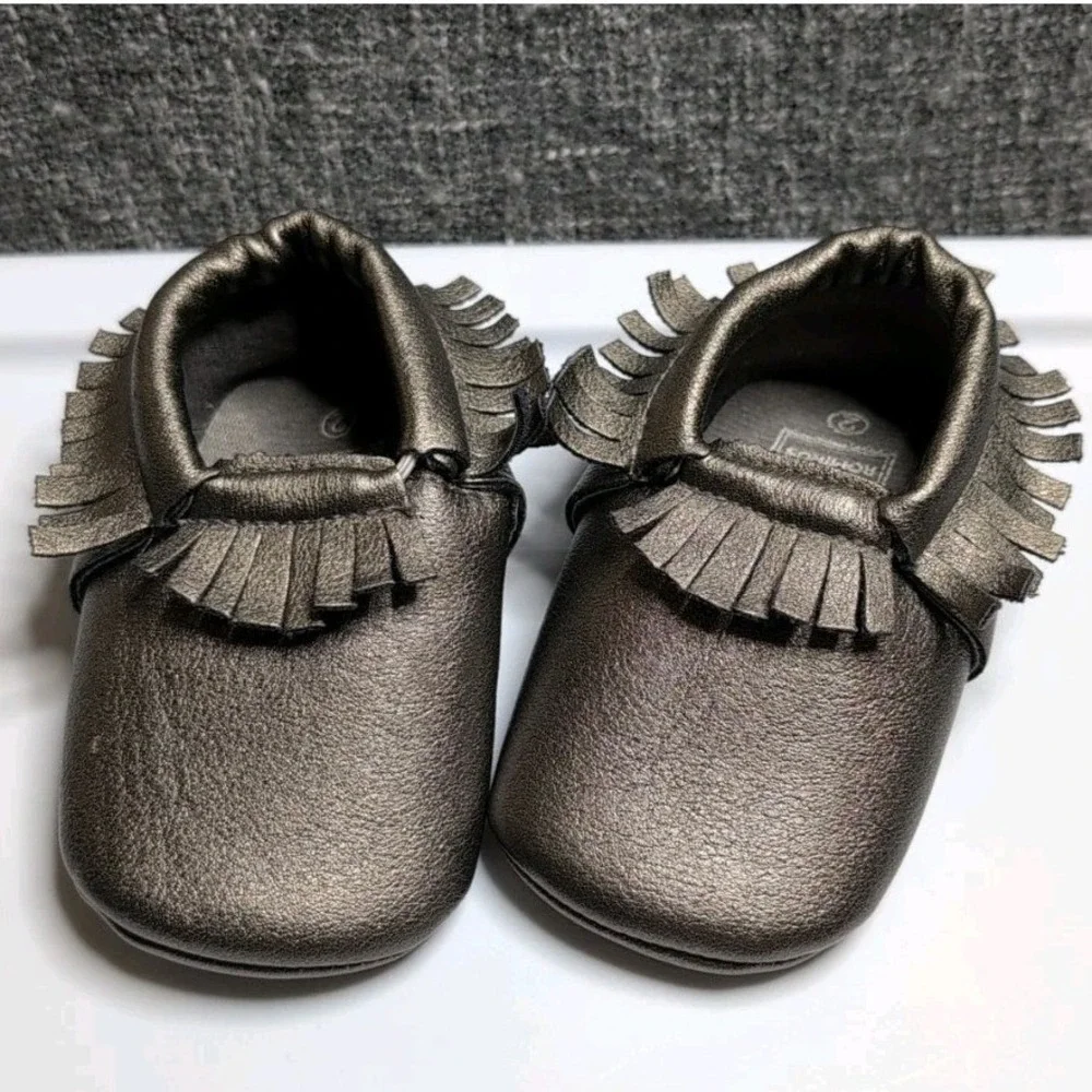 Romirus Baby Moccasins Metallic Bronze Fringe Soft Sole Shoes Size 2 Boho Baby